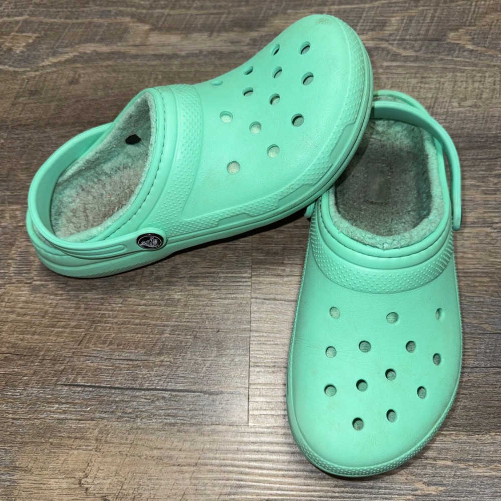 Crocs Classic Lined Clog Kids J4 Mint Green Fuzzy‎ Fur Slip On Shoes